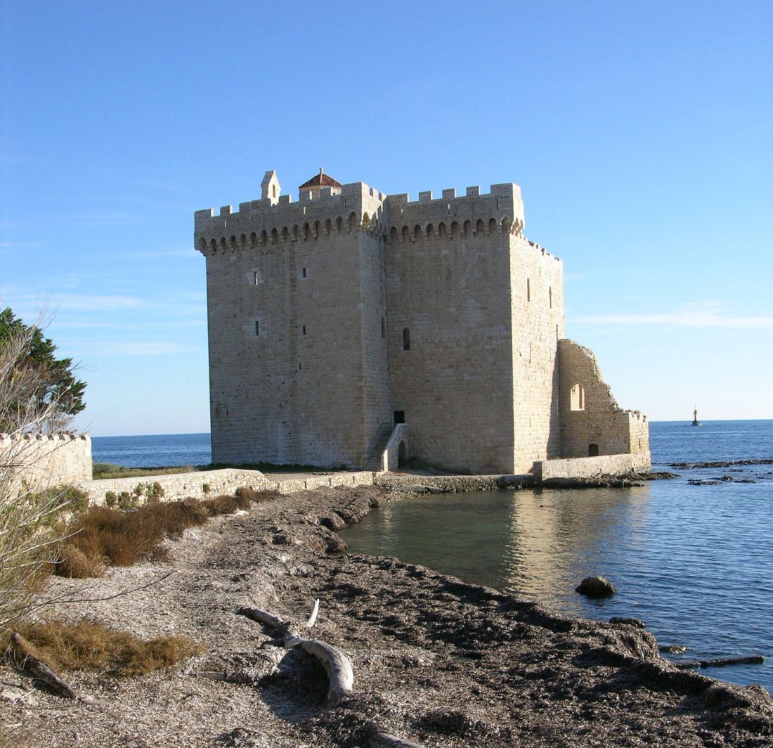 Découvrez les îles de Lérins en bateau