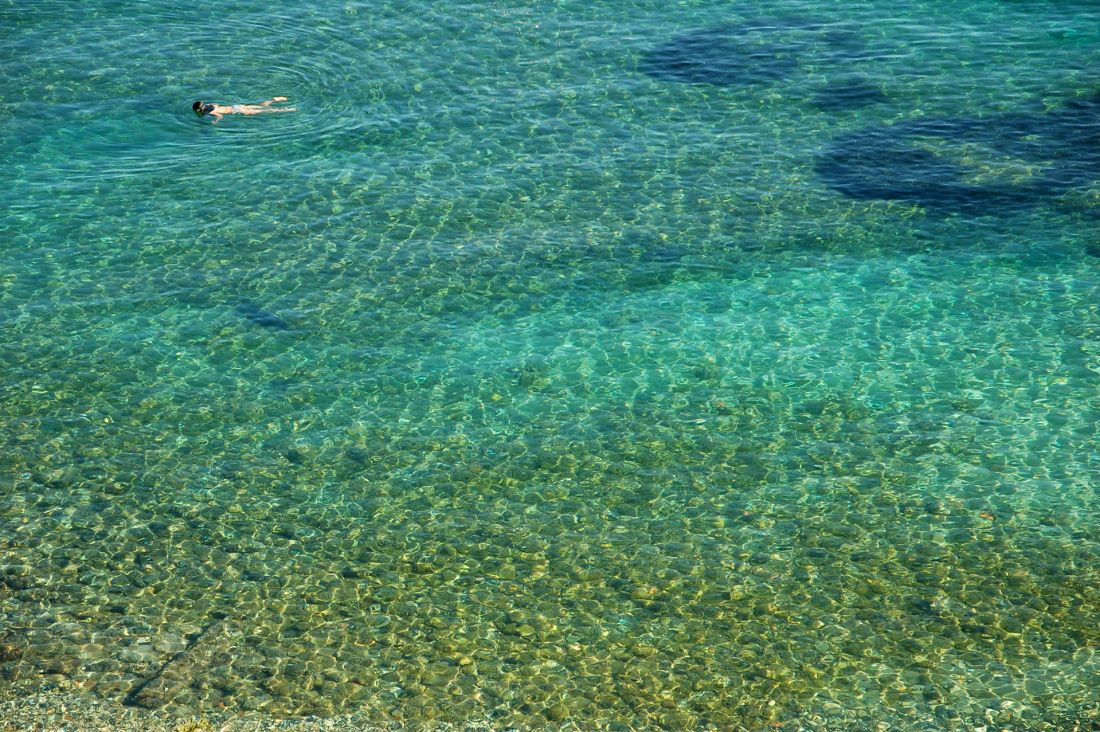 Eaux turquoises autour de l'île de Porquerolles